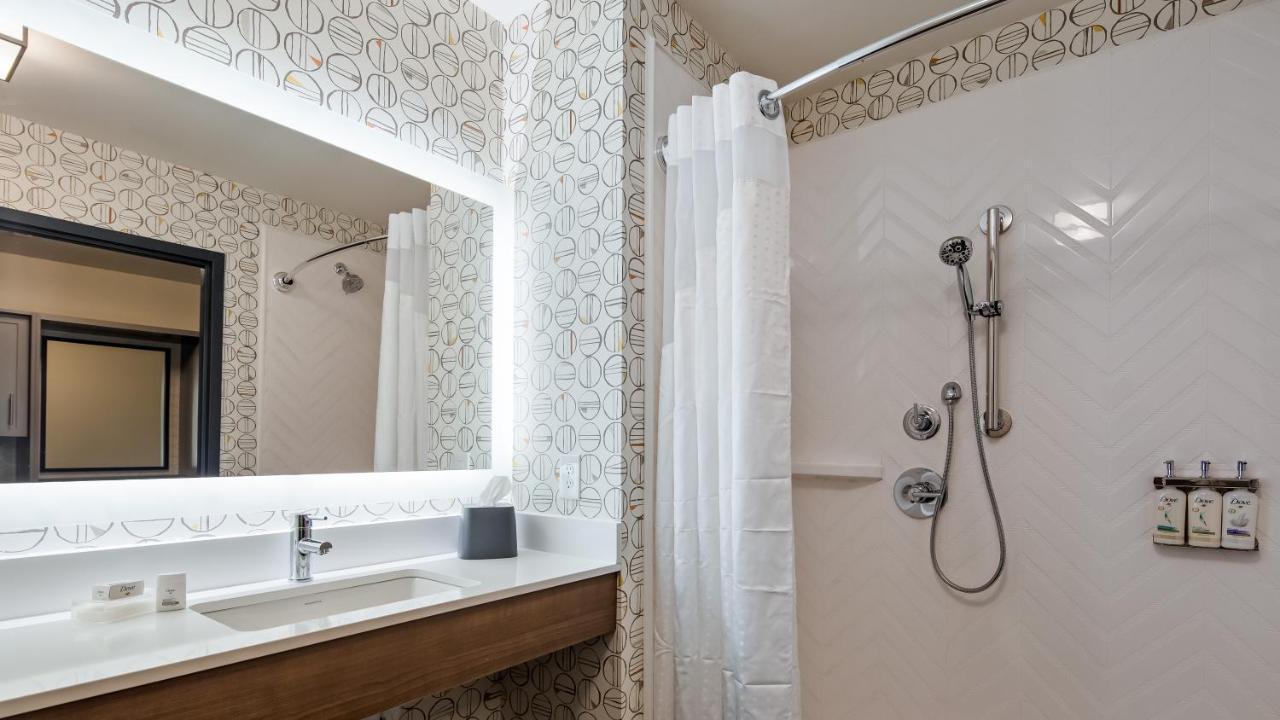 Holiday Inn - Clarksville Northeast By Ihg Dış mekan fotoğraf